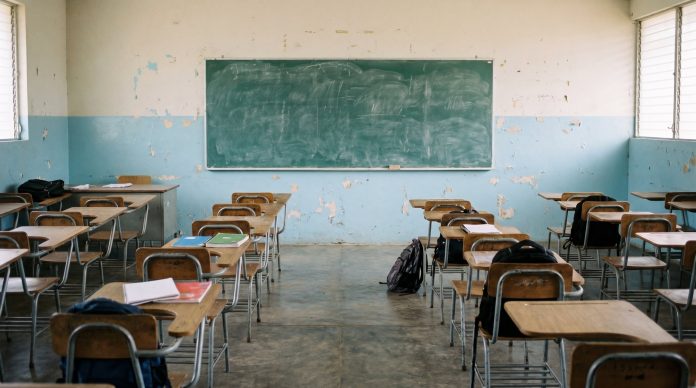 Los gremios docentes bonaerenses convocaron a un paro sorpresivo por la violencia en las aulas