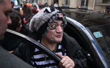 “Pity” Álvarez sufrió una crisis nerviosa cuando iban a conectarlo al juicio por zoom: cómo fue el episodo en el Hospital Tornú