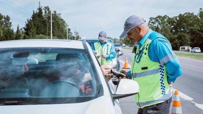 Un hombre conducía con 2,19 gramos de alcohol en sangre y rompió el récord del fin de semana en Neuquén