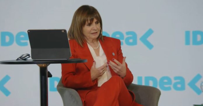 Bullrich almorzó con más de 30 empresarios: recibió el respaldo al modelo libertario, pero pidieron racionalidad