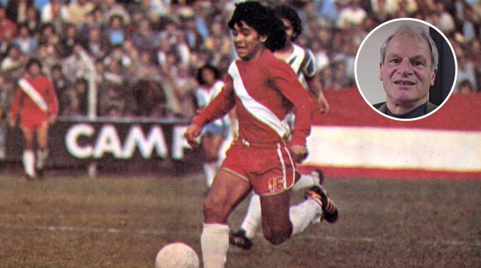 “Dios me puso ahí”: fue quien le dejó su lugar a Maradona el día de su debut y desde hace 42 años trabaja en una inmobiliaria