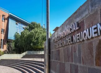 El Gobierno de Neuquén despidió a cinco empleados públicos por ausencias injustificadas