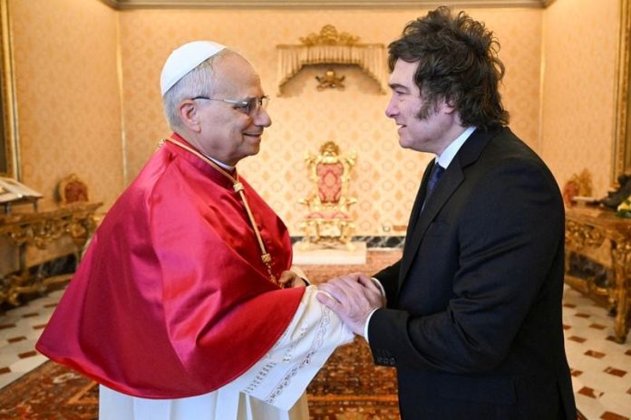 El Gobierno depende otra vez del Vaticano y ya hay especulaciones por una visita del Papa en el año electoral