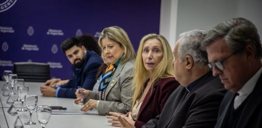 El Gobierno mantiene la agenda por la visita del Papa, pero monitorea el avance del posoperatorio