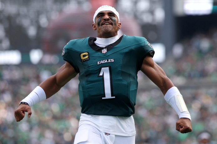 El jugador estrella de la NFL Jalen Hurts tiene coágulos en ambos pulmones y se perderá el resto de la temporada