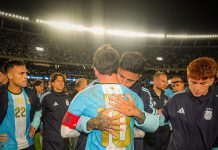 El tierno mensaje de Enzo Fernández para Messi tras llorar desconsoladamente en su despedida de la Selección: “El ídolo de mi vida”
