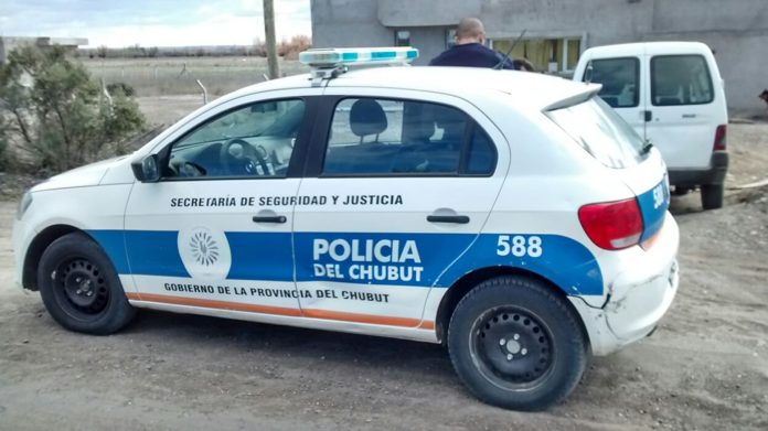 Horror en Esquel: detuvieron a un bioquímico por mantener secuestrados a su pareja y sus hijos en condiciones extremas