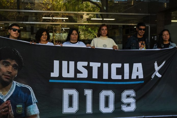Juicio por la muerte de Maradona, en vivo: alegan los defensores de la psiquiatra Agustina Cosachov y el psicólogo Carlos Díaz