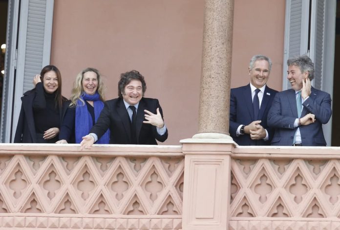 La confianza en el Gobierno subió tras la caída en septiembre, según un estudio de la Universidad Di Tella