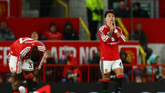 La drástica decisión que tomó el Manchester United con las parejas de los jugadores en medio de la polémica con Lisandro Martínez