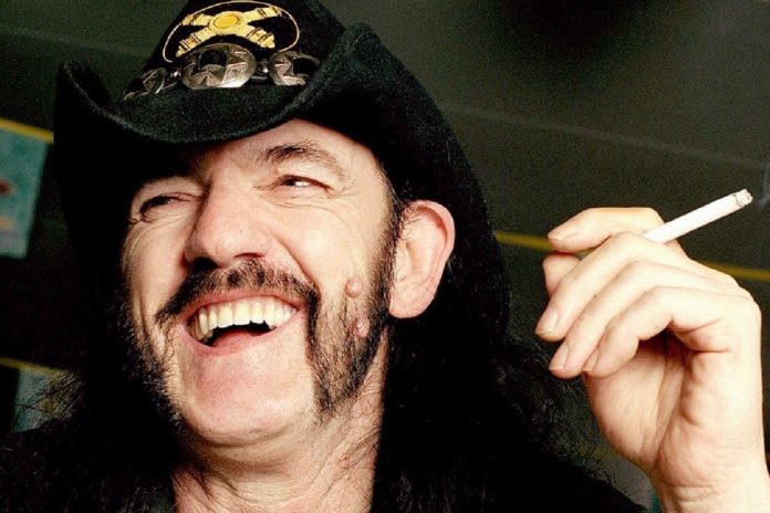 Las dos bandas que arruinaron el rock, según Lemmy Kilmister: «Son sub-emo»