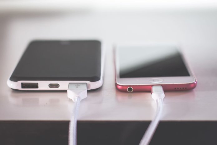 Los expertos coinciden: esta es la forma correcta de cargar el celular para cuidar la vida útil de la batería