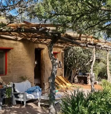 Luz, bombera voluntaria y dueña de un eco-glamping en las sierras de Córdoba: “Cualquier paso pequeño para cambiar es parte del camino”