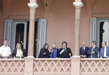 Milei aún no felicitó a Lula y encabeza una nueva reunión de Gabinete tras la derrota de Bolsonaro