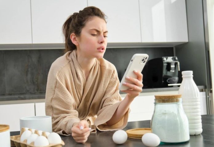 Qué es el “brain rot” digital y cómo saber si tu celular te está afectando la concentración