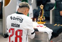 Revelaron la encendida arenga de Santiago Sosa a sus compañeros del Vasco da Gama antes del triunfo en la Bombonera sobre Boca Juniors
