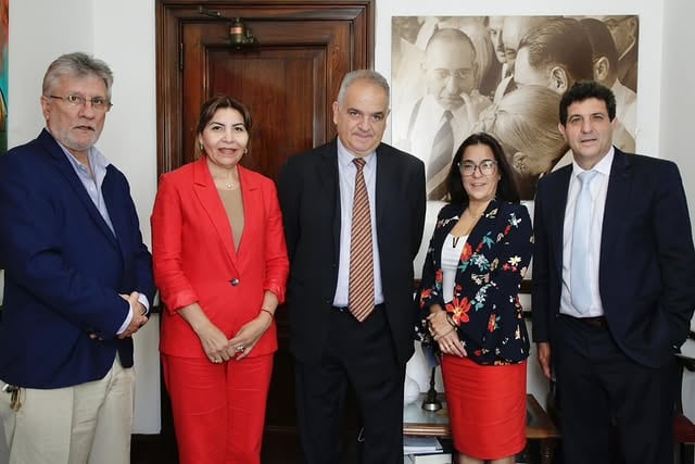 Salud mental: senadores del PJ díscolo firmaron un dictamen de minoría y permiten que el tema llegue al recinto