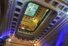 San Luis puso a la venta su “palacio embajada” por USD 3 millones: un senador libertario promete recomprarlo