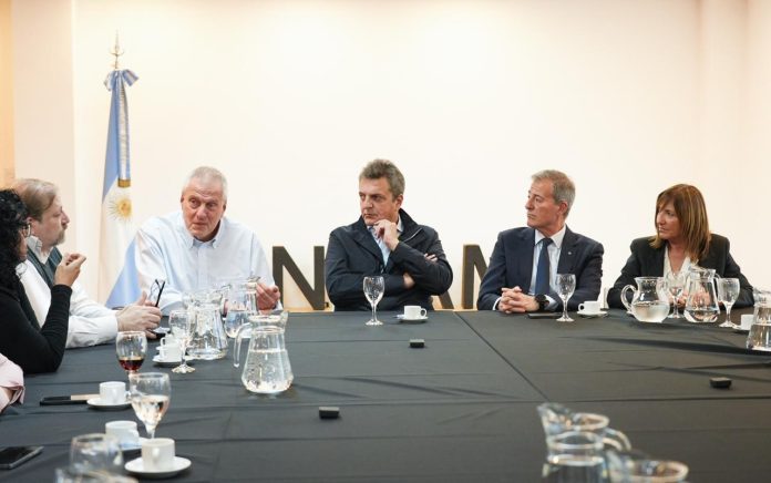 Sergio Massa se reunió con rectores de universidades nacionales en medio de la disputa por el financiamiento
