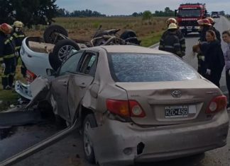 Trágico accidente en Bolívar: dos autos chocaron de frente y cuatro personas murieron en la Ruta Provincial 65
