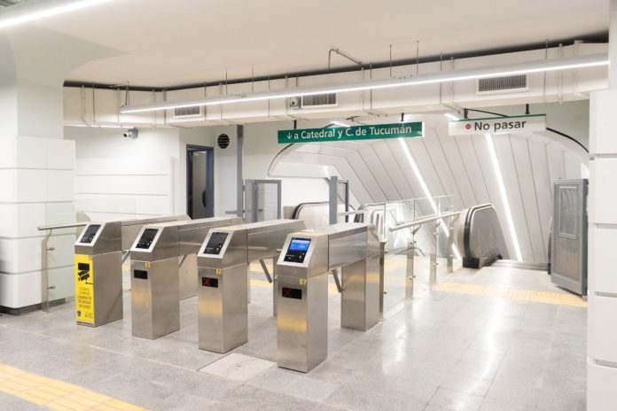Una estación de la Línea D reabrió sus puertas: las obras que se realizaron