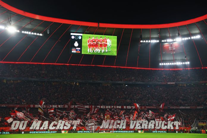 Viaje al interior de la pasión en las tribunas durante un partido de la Copa de Alemania: el show de los fanáticos en Bayern Múnich-Magdeburgo