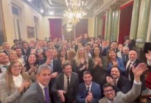 Video: Karina y el bloque libertario le cantaron el “feliz cumpleaños” al presidente Javier Milei